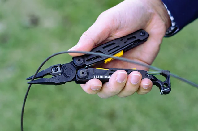 Leatherman Signal Black Multitool