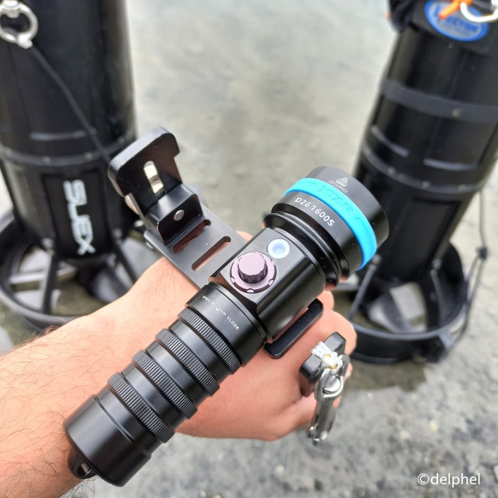 XTAR D26 Dive Torch